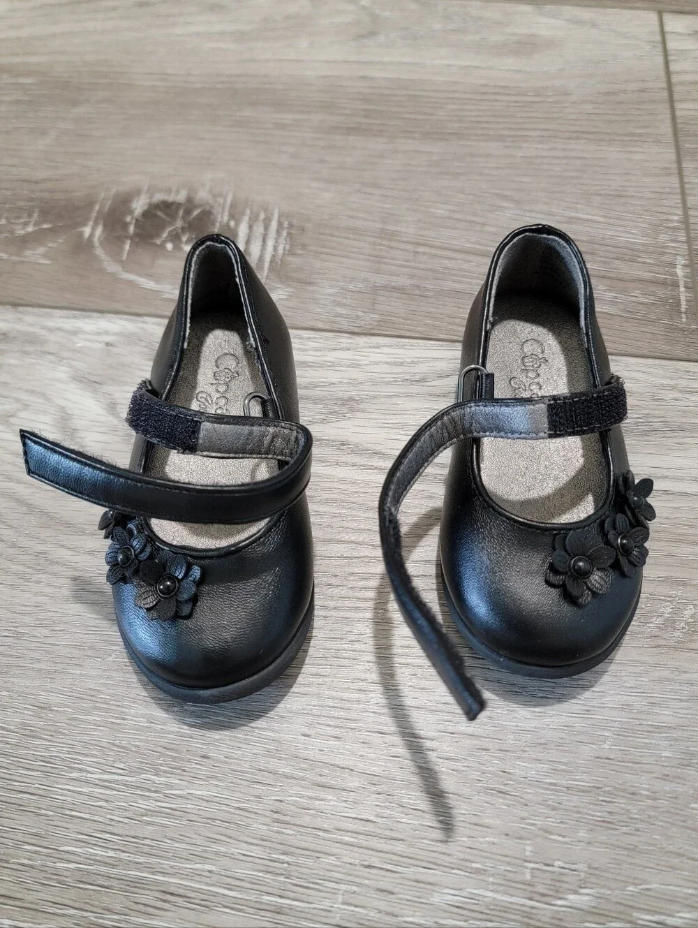 Cupcake Couture Black Girls' Mary Jane Dress Shoes with Floral Trim (Sz 5)